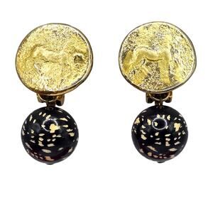 Clip On Earrings Chunky Horse Coin Embossed Silhouette Black Beads Vintage S2947